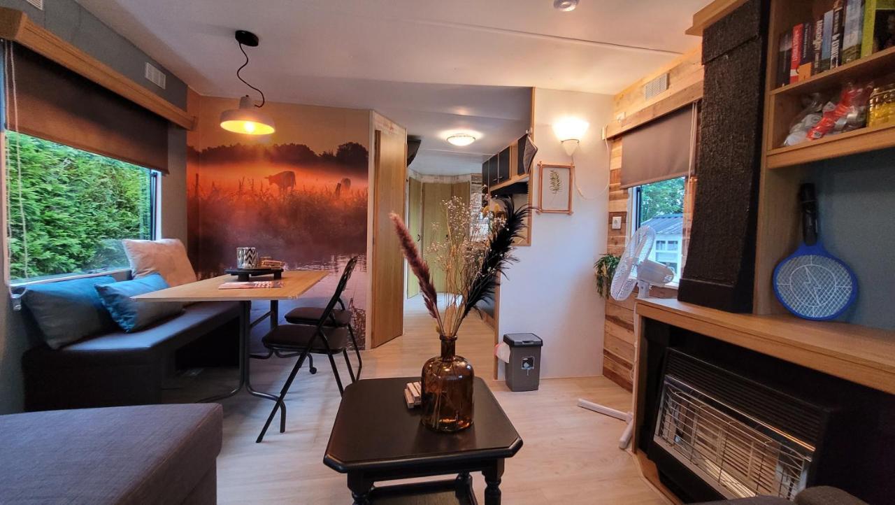 Familychalet De Schaapskooi, 6-Persons, Big Private Garden, Dogs Aloud Westergeest エクステリア 写真